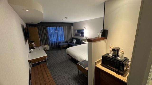 Courtyard By Marriott Kingston Otel Dış mekan fotoğraf