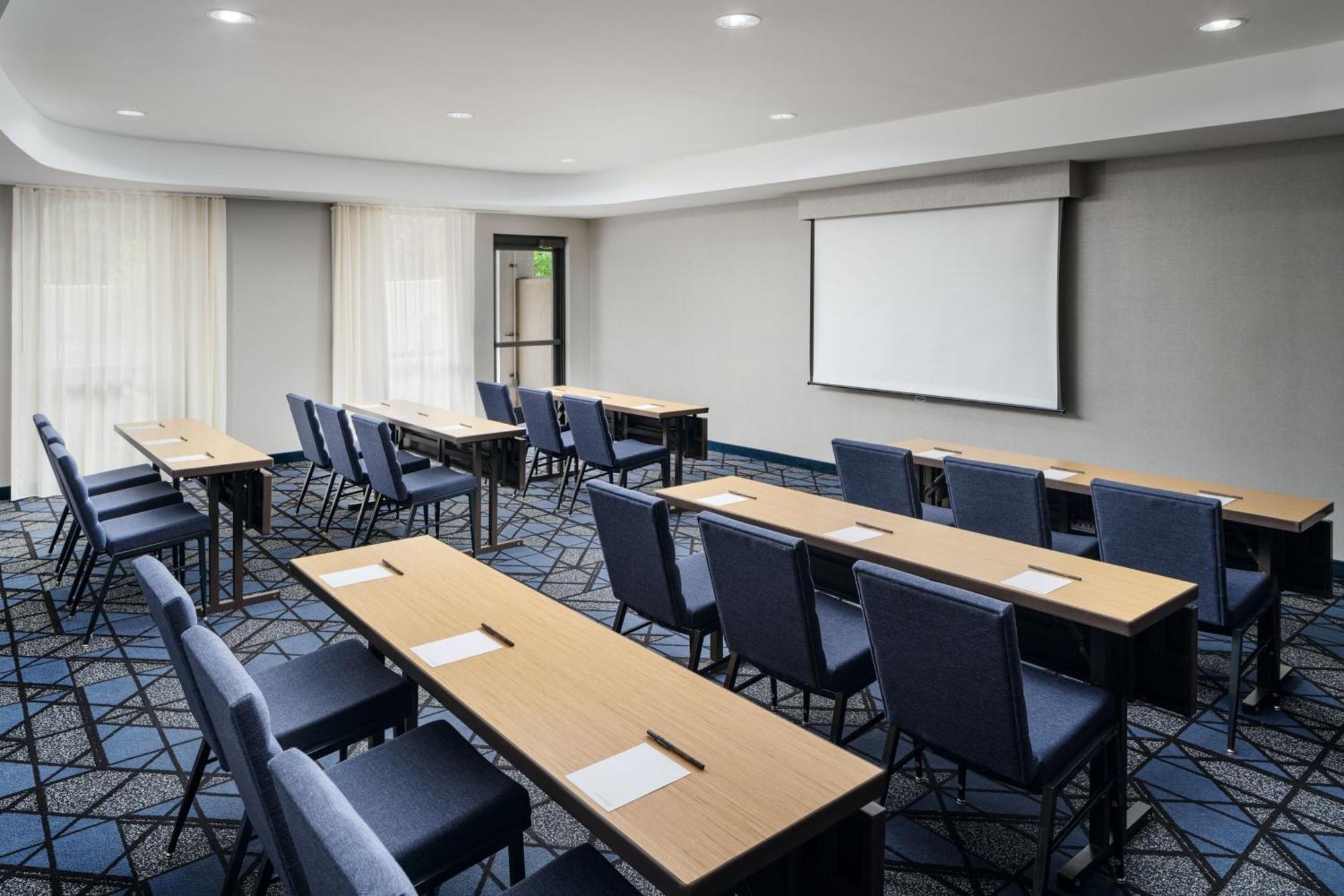 Courtyard By Marriott Kingston Otel Dış mekan fotoğraf