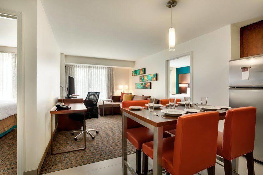 Courtyard By Marriott Kingston Otel Dış mekan fotoğraf